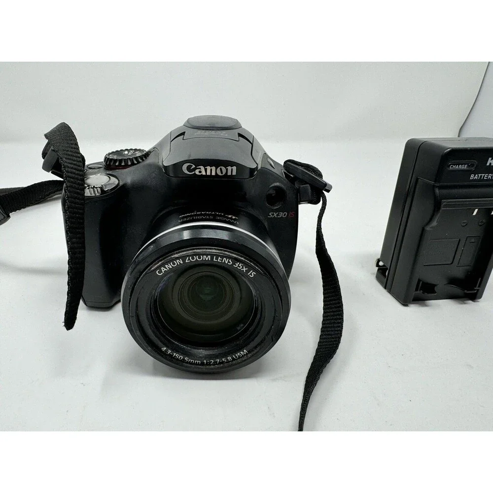 Canon SX30 SI Digital Camera - Read